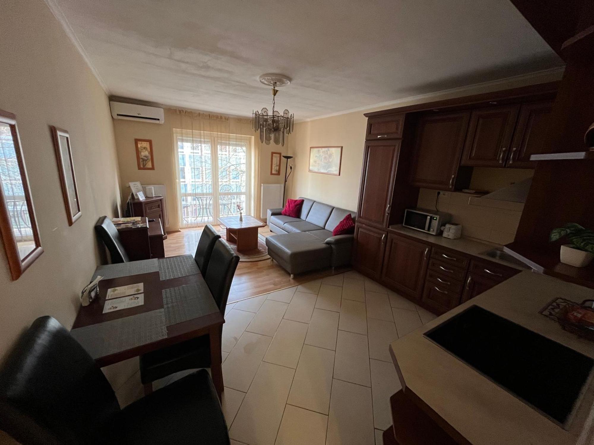 Moonlight Apartment Gyor Ngoại thất bức ảnh